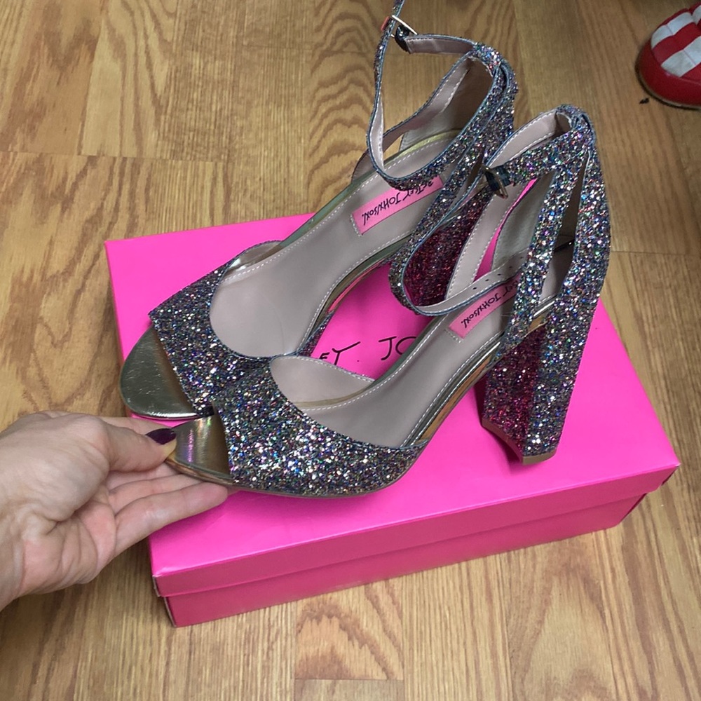 Betsey johnson glitter sandals